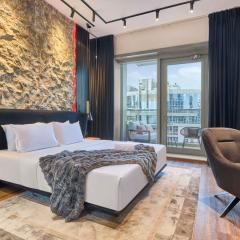 Stylish 1BR Apartment with Marina View, Balcony, Pool & Gym Access