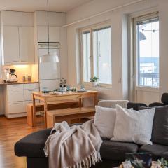 Cozy Rooftop apartment By BookLapland