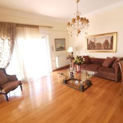 Luxurious maisonette 4 metro stops to Acropolis