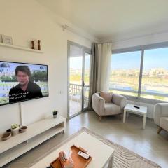 1BDR chalet on direct swimming pool Einbay