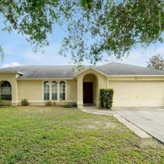 Family Home close to Disney, w/ Pool & Pet Friendly