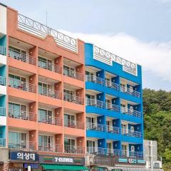 Yangyang Naksaneuisangdae Pension