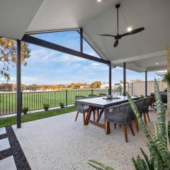 Wine Down - Golfside Luxe Near Dunsborough Town