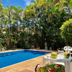 Apartamento Pimenta Rosa, 400m do mar, rua principal