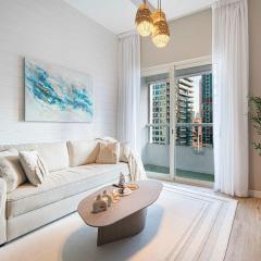 1BR Beach House Vibes in Prime Marina Location