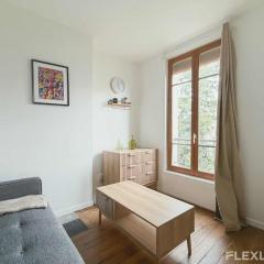 Charming - One-Bedroom Apartment in Paris 5th