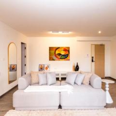 2 Bedrooms for 4 Guests with Terrace in the Heart of Sathorn