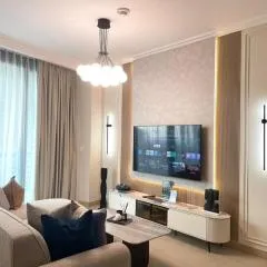 Connected to Dubai Mall and Metro - Burj Vista T2