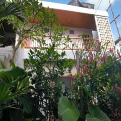 ブアナ シャンティ ホームステイ（Bhuana Shanti Homestay）