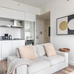 Blueground Midtown South rooftop nr Bryant Park NYC-2028