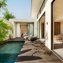 Villa Sunset Serenity 2BR Sunset & Beach Gateway