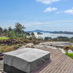 Beautiful Home In Fitjar With House Sea View