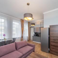 Elegant city center apartment with free parking by Polo Aparments