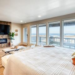 Bay Suites Studio A Modern Coastal Escape in the Heart of Depoe Bay