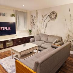 Spacious 2-bedroom Flat, Edgware London
