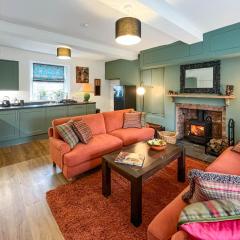 Ddwylig Isaf Farmhouse - Uk48624