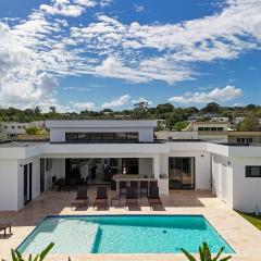 Luxury Villa, Pool & Prime Location