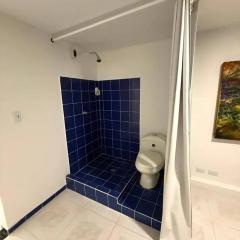 Apartaestudios edificio Alferez 9 piso enseguida Hotel intercontinental