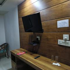 Hotel Sr Residency Jail Road Tilak Nagar