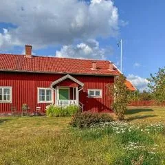 2 Bedroom Amazing Apartment In Flisby