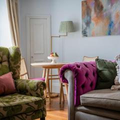 Berkeley Suites, Suite 1