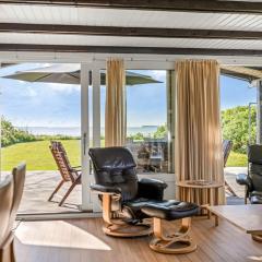 Holiday Home Ørn - 5m from the sea by Interhome