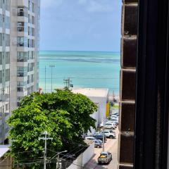 Ponta Verde totalmente climatizado - uma quadra da praia