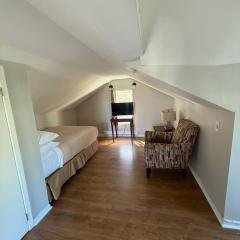 Elizabeth Ave Apartments - Loft Apartment
