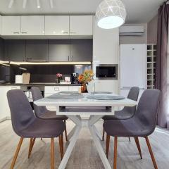 Quiet Nordic Nest Near City Center & West Park by KeyBox