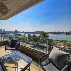 شقة على النيل امام ممشى اهل مصر