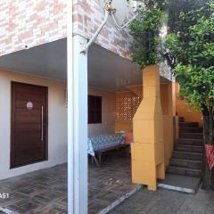 Apartamento térreo fundos