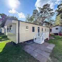 Beautiful 8 Berth Caravan At Wild Duck Haven Park In Norfolk Ref 11195Sc