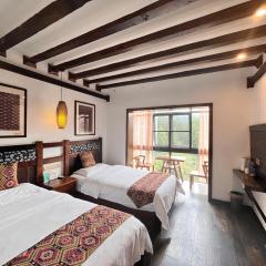 张家界畔山驿栈