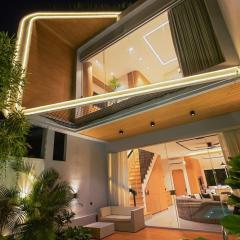 Contemporary 2BR Luxury Villa with Rooftop View and Pool