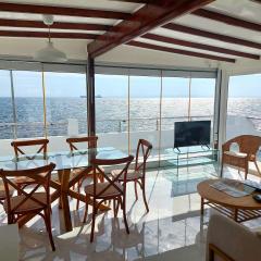 Seafront Panorama Penthouse