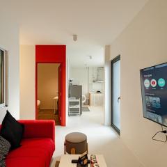 A 4BR apartment for 10 pax on 4F