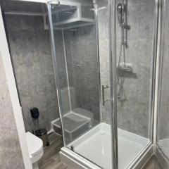 Modern 2-Bed Flat Near Newcastle City Centre PTK
