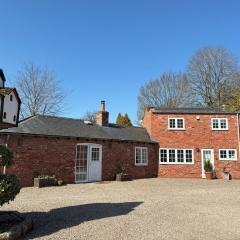 Courtyard Cottage at Pudleston Court