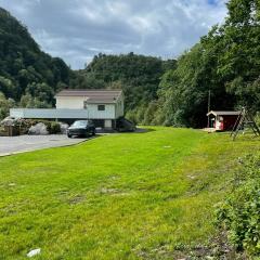 Renovated Cabin With Outdoor Kitchen Near Lyngdal