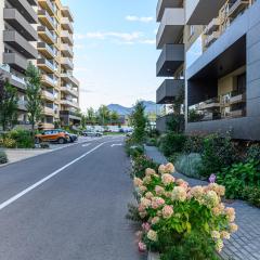 JAD Luxury 3 Rooms Apartments Urban Plaza