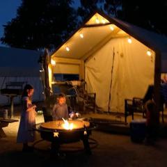 Fun Glamping Vacation in Marion, Texas: Comfortable Safari Tent on the Beautiful Cibolo Creek
