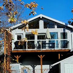 Waterfront Comfy Guesthouse, PEC