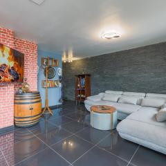 Duplex moderne, salle de sport et parking inclus pour 6 personnes