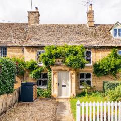 Historic 3 Bedroom Cottage in the Cotswolds