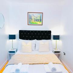 Elegant 1 bed flat, Sleeps 4, Free parking, Pet friendly, Pudsey, Leeds