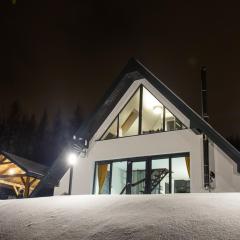 Mountain Stay with Hot Tub