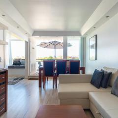 Modern 2 Bedroom Apartment with Balcony in Cascais