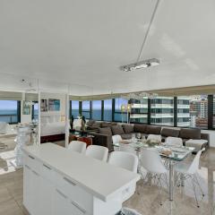 Stylish Oceanfront 2BR 1BA Condo with Resort Amenities Pools Gym Sauna 1402