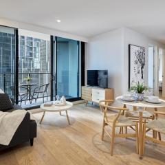 Cosy 2BR Apartment in Heart of Melbourne