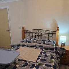 Free Parking WiFi Fresh linens x4